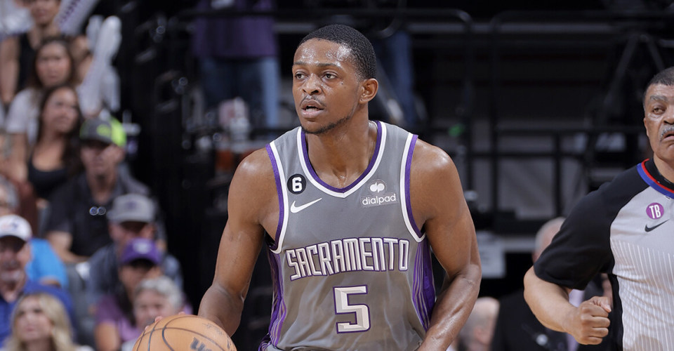 贝博直播-包含从今晨曼联调整名单到风云突变萨克拉门托国王今晨手感冰凉，辽宁本钢远射贴柱备战CBA季后赛的词条